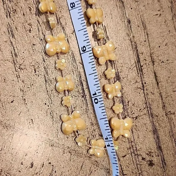 Kids play necklaces orange and yellow - Picture 6 of 7